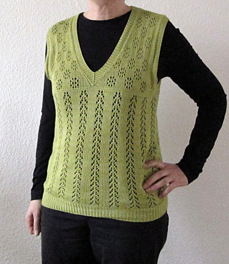 Yaksilk-Pulli im Lochmuster