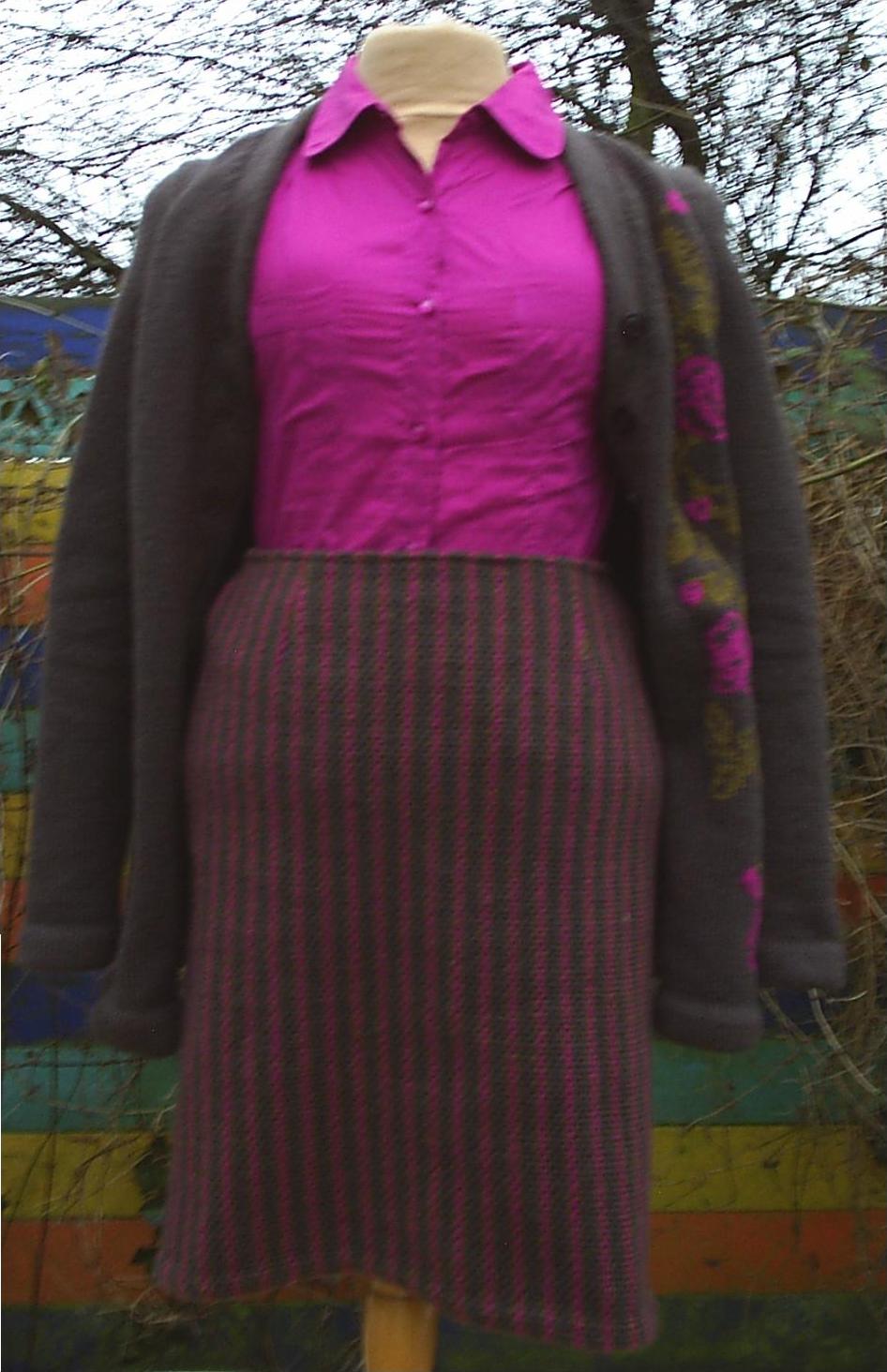 bruin-roze-groen rokje weefbreien.JPG
