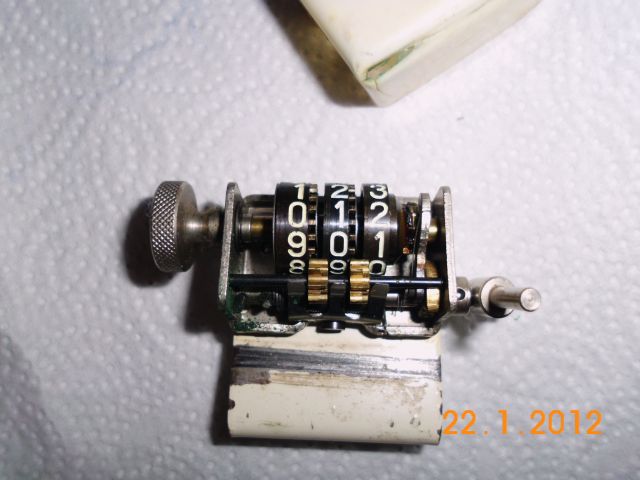eigenes Foto - Reihenzähler einer Strickmatador ohne Abdeckung